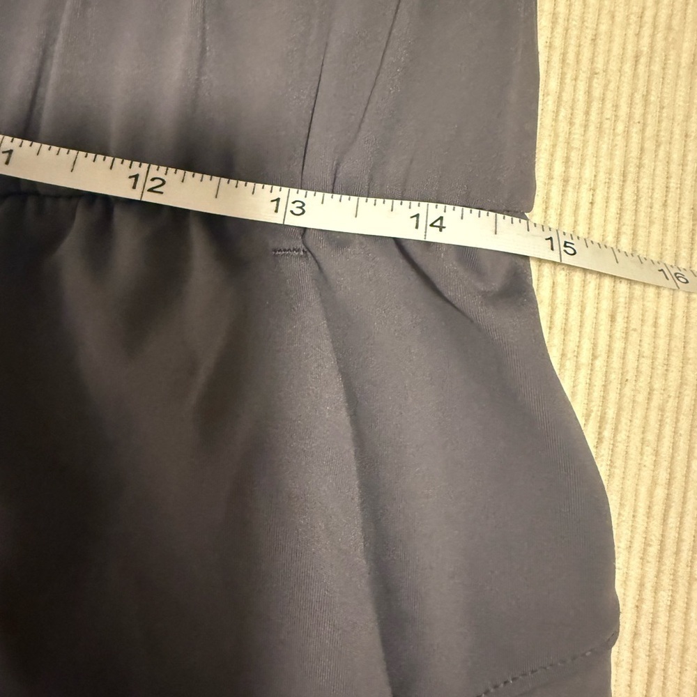 Gray Athletic Shorts with Drawstring Closure and Mid-Thigh Length - Picture 7 of 7